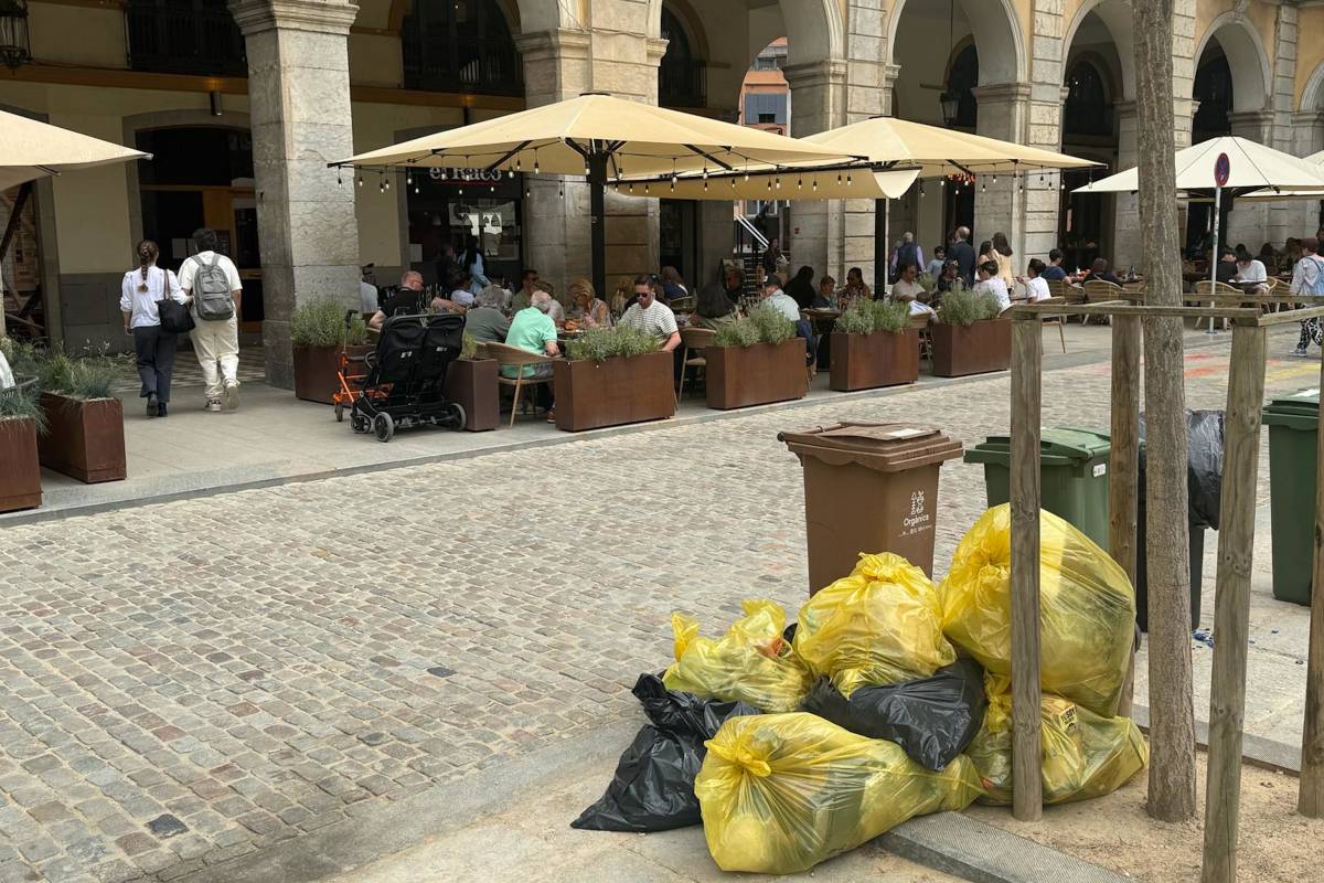 Els hostalers de Girona critiquen l'impacte de la vaga indefinida de recollida d'escombraries