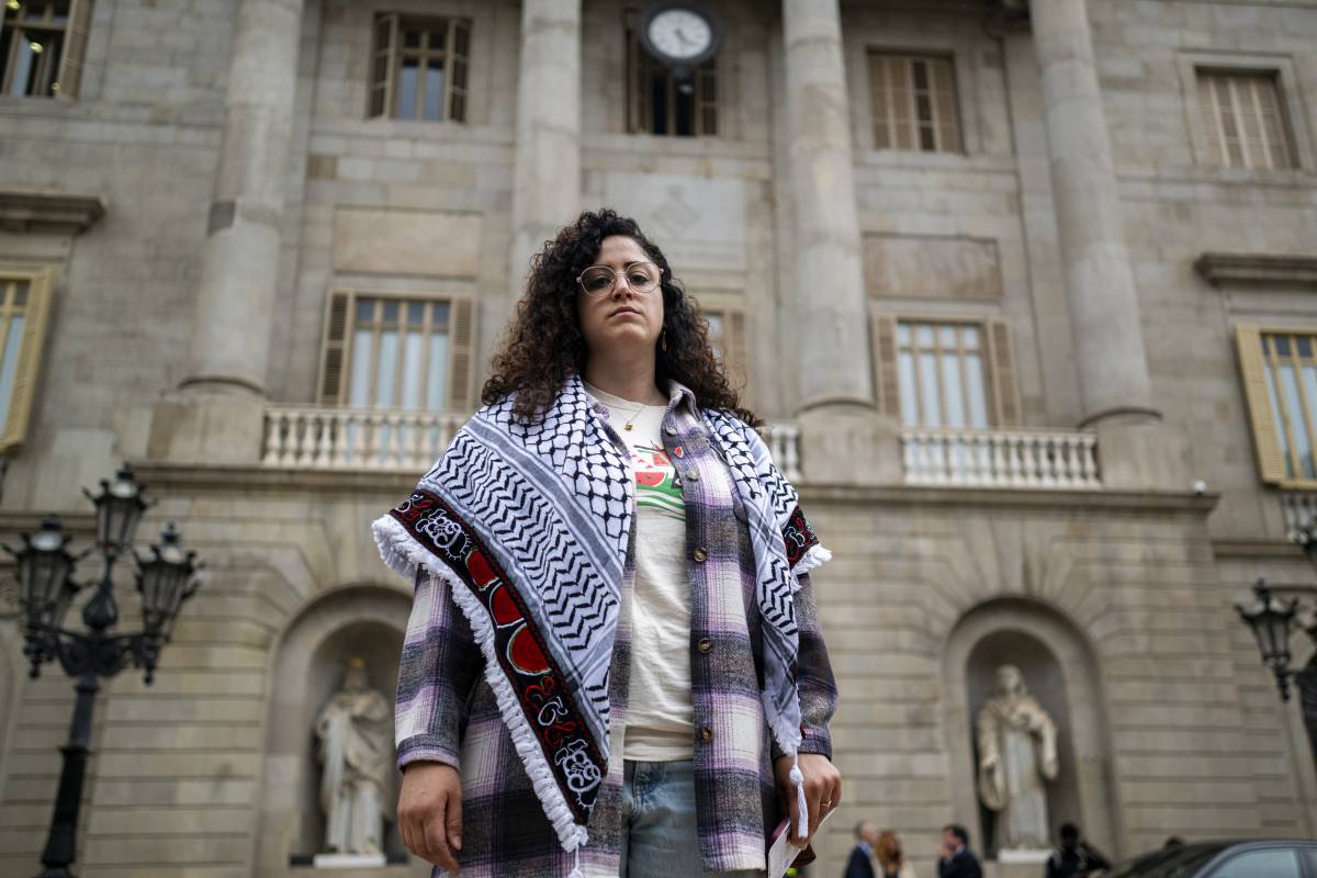 La dona de Saif Abukeshek assegura que l'activista ha patit «maltractament» per part d’Israel