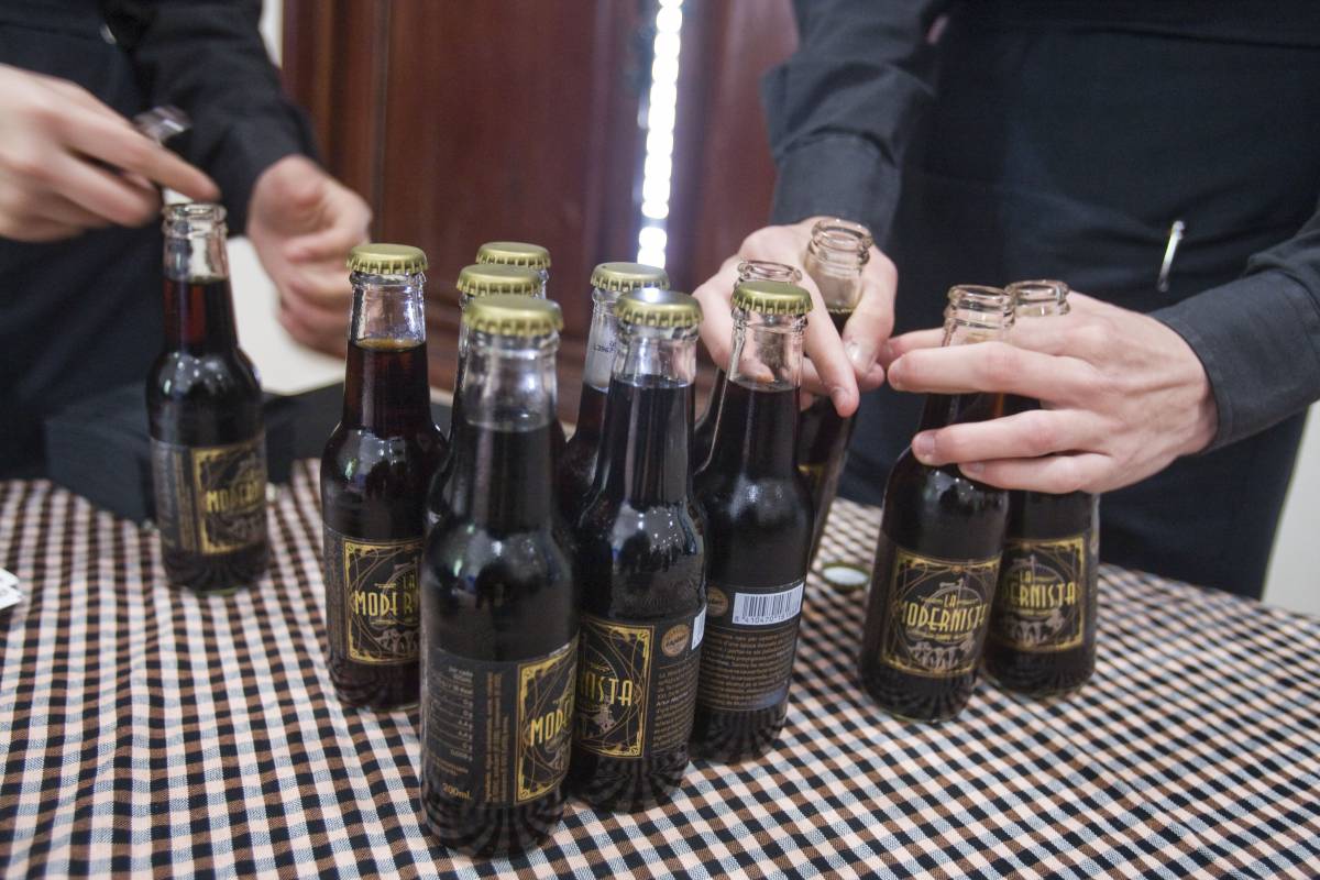 Sarsaparrella La Modernista  - Nebridi Aróztegui