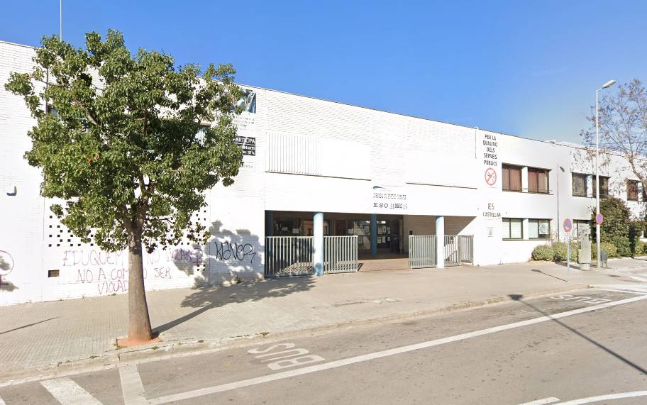 El 'petó i adeu' arriba a l'INS Castellar