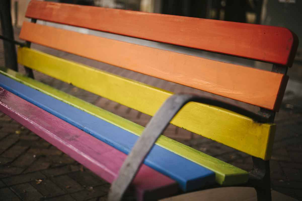 Condemnen el vandalisme contra un símbol LGTBI a la plaça de Francesc Macià de Santa Perpètua