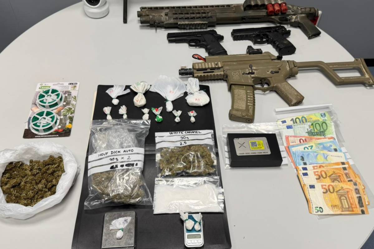 Detingudes tres persones a l'Albi per tràfic de drogues
