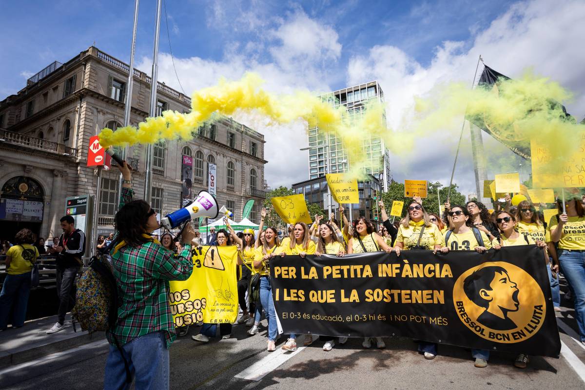 Les escoles bressol donen el tret de sortida al mes de vagues: «També som educació»