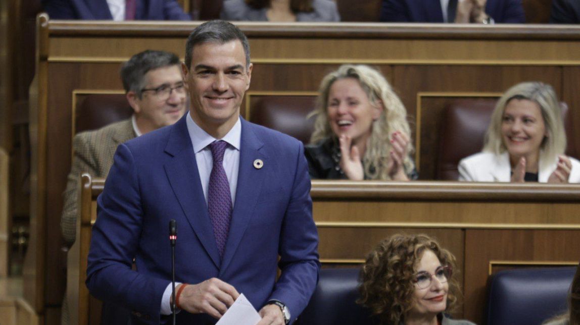 El PSOE posa distància amb un PP en hores baixes, segons el CIS