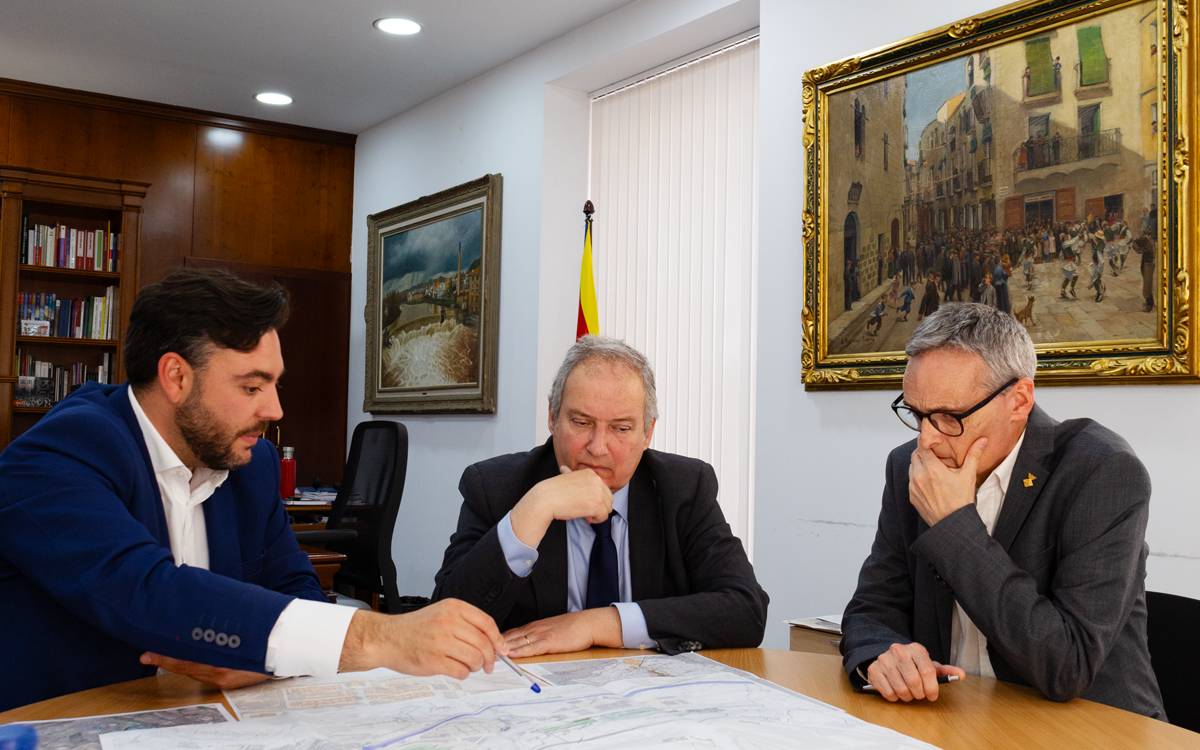 Jordi Hereu visita Sallent per conèixer els reptes de futur de la zona industrial i minera