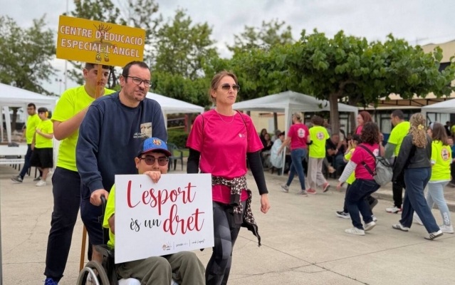 Amposta formalitza un conveni per fomentar activitats educatives, socials i esportives inclusives