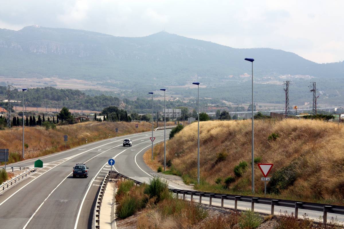 Moren dos conductors en un xoc frontal a l'N-240 a Montblanc