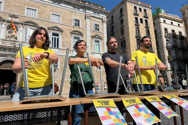 L’USTEC defensa una vaga indefinida a partir del 8 de juny si els docents no validen l’acord a la consulta