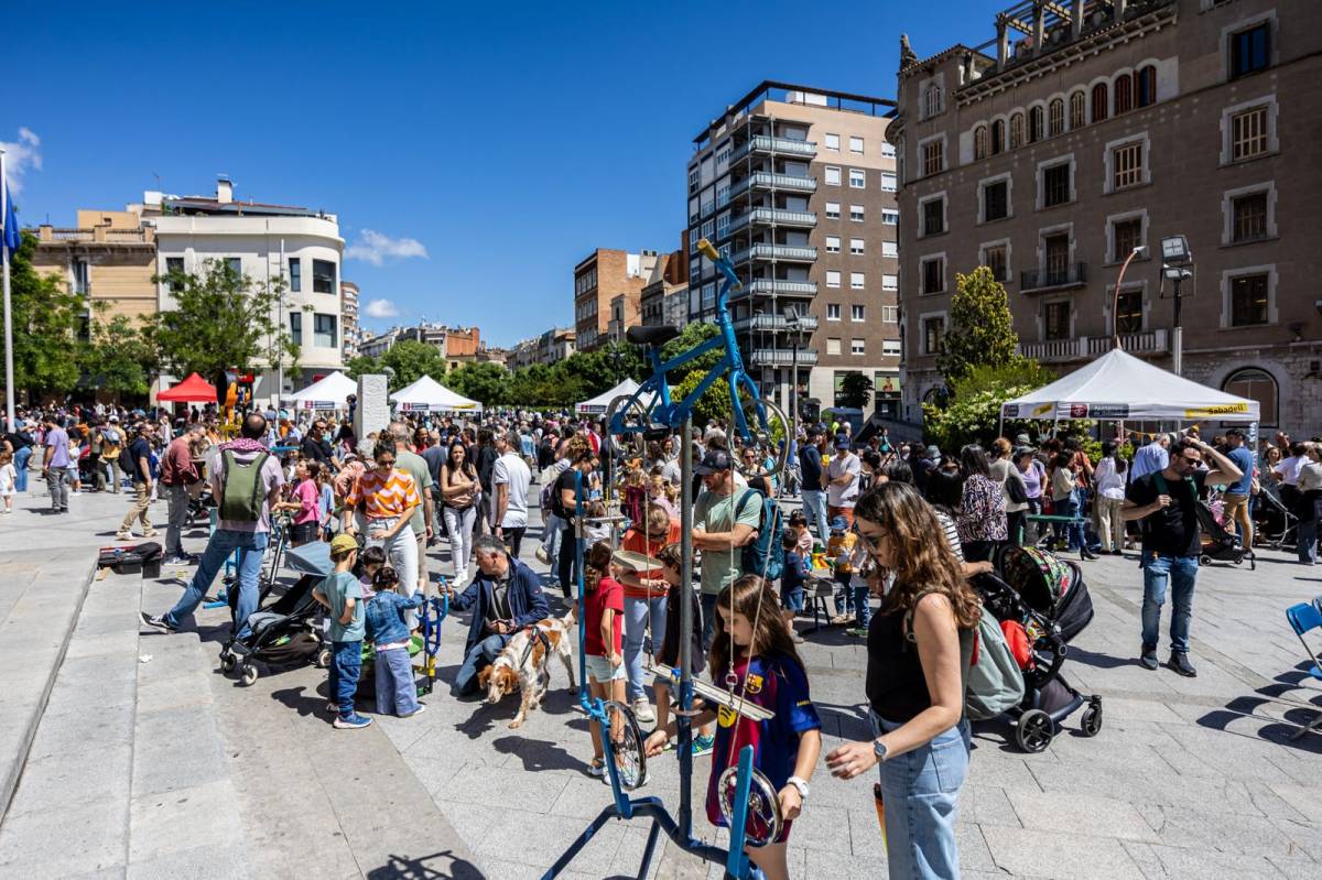El Vet Aquí consolida la seva matinal familiar amb contes, jocs i cultura popular