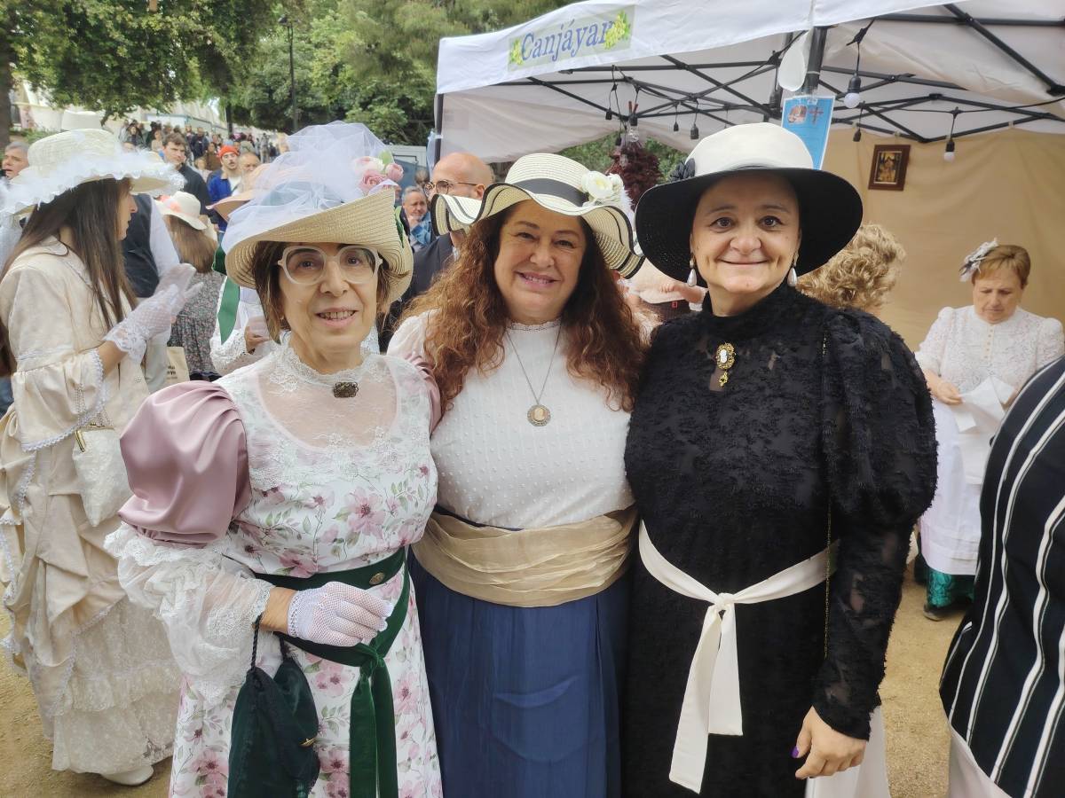 De dreta a esquerra, Juani Mena, María José Rodríguez i Yolanda Rodríguez - Aketza Martín De dreta a esquerra, Juani Mena, María José Rodríguez i Yolanda Rodríguez