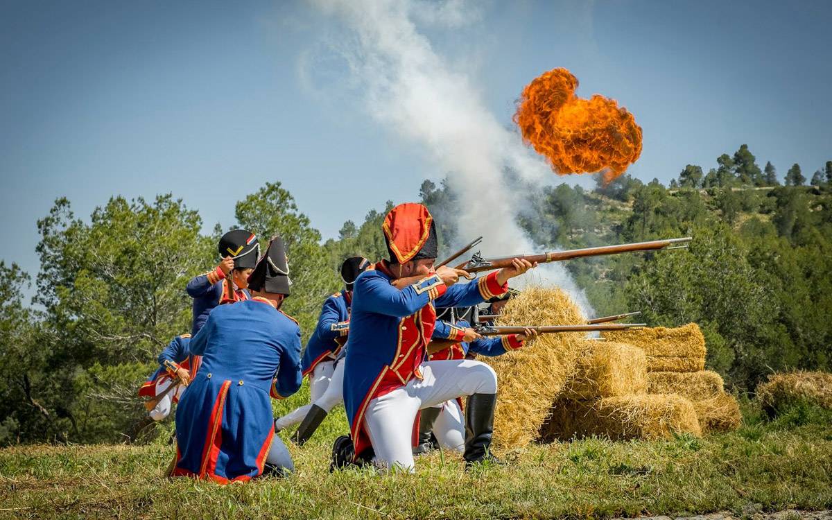Resistents estrena un trenet gratuït per reforçar la festa històrica del Vilar