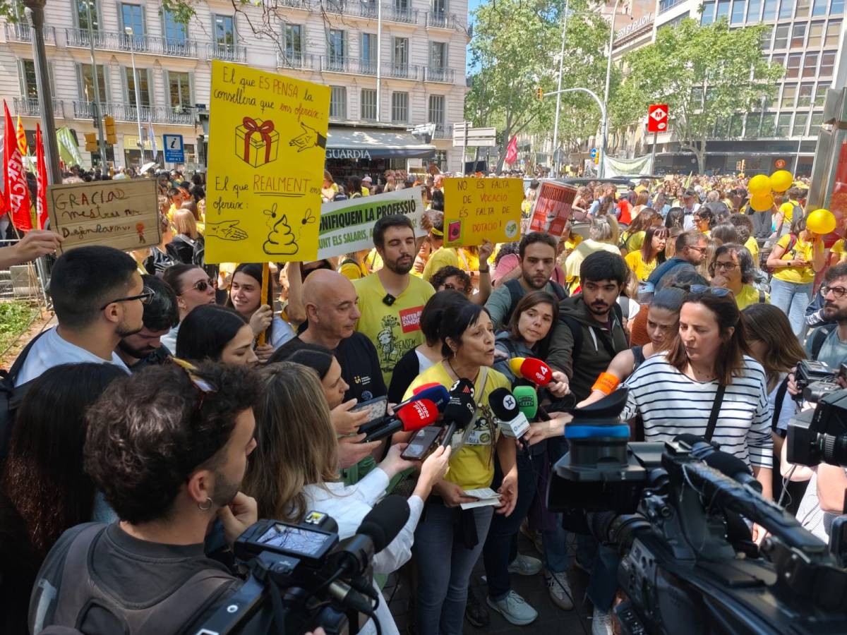 Els sindicats esperonen la vaga davant la «manca de voluntat de negociació» d'Educació