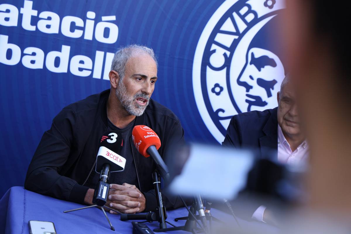 Palma continuarà vinculat a l`entitat amb tasques en la direcció esportiva - Victor Castillo Palma continuarà vinculat a l`entitat amb tasques en la direcció esportiva