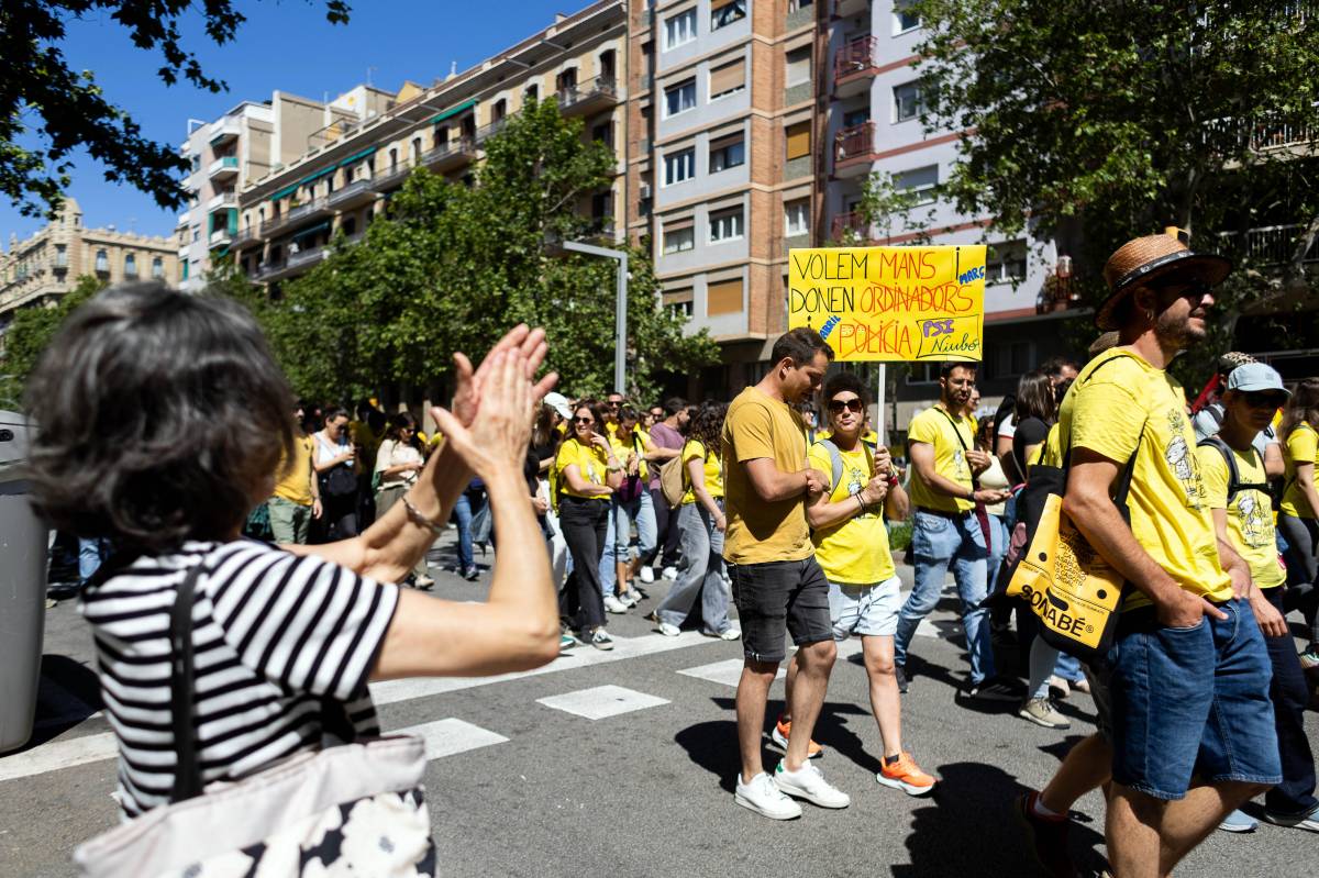 Imatge de la manifestació educativa d'aquest dimarts que ha omplert el centre de Barcelona - Hugo Fernández