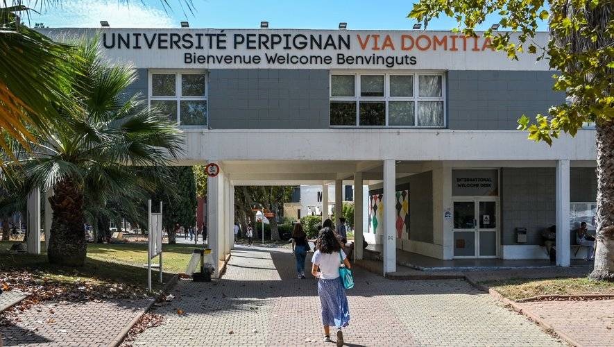 La Universitat de Perpinyà es fa enrere i mantindrà el màster de català