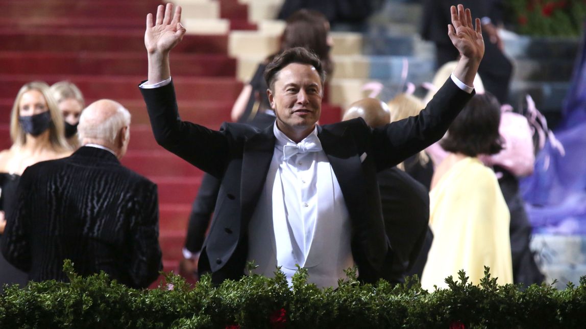 Tesla es desploma a Europa després de les ingerències polítiques i ultres d'Elon Musk