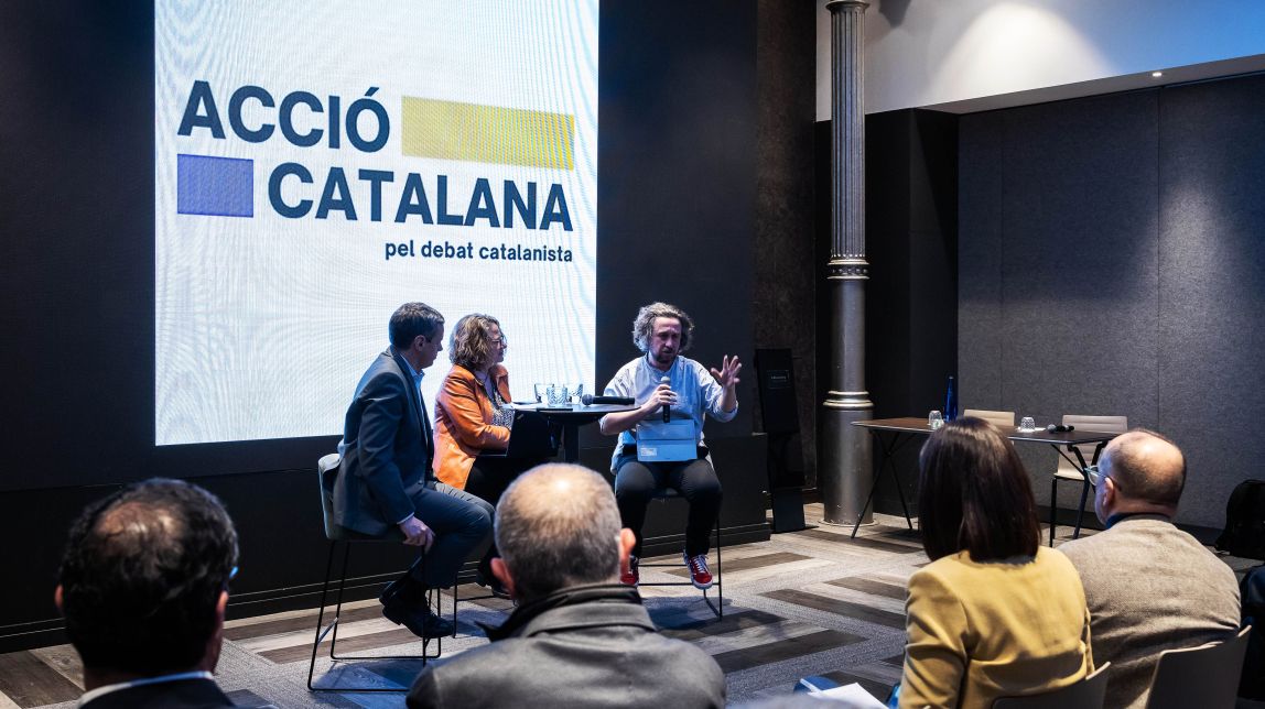 «Es necessiten el 10% dels funcionaris que hi ha ara»: com s'ha de reformar l'administració?