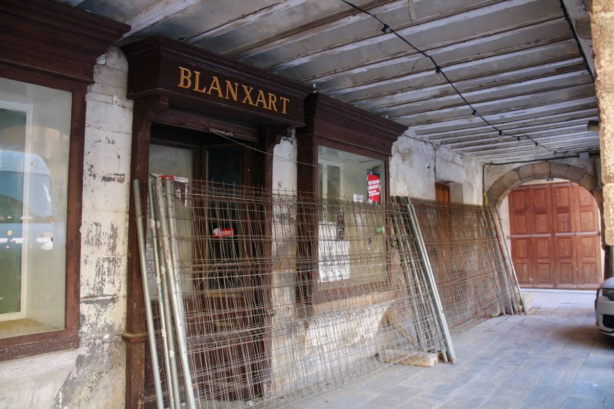Sant Joan de les Abadesses prohibirà els actes a la plaça Major per seguretat