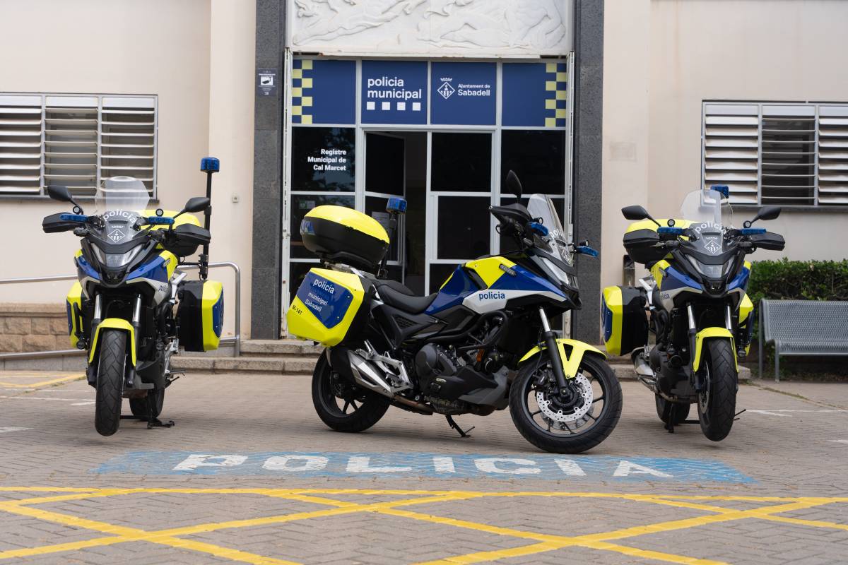 FOTOS | La Policia Municipal de Sabadell presenta noves motos