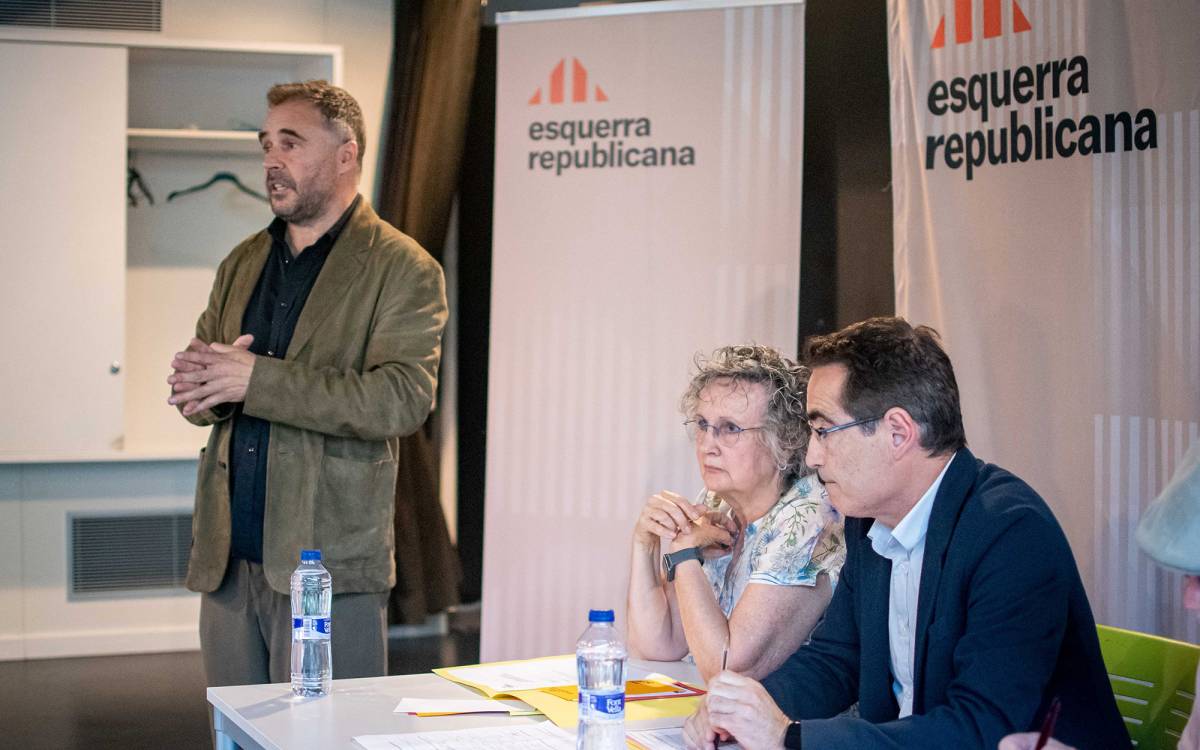 Joan Ballana, durant l`assemblea de militants d`ERC Vic d`aquest dimecres. - Cedida Joan Ballana, durant l`assemblea de militants d`ERC Vic d`aquest dimecres.