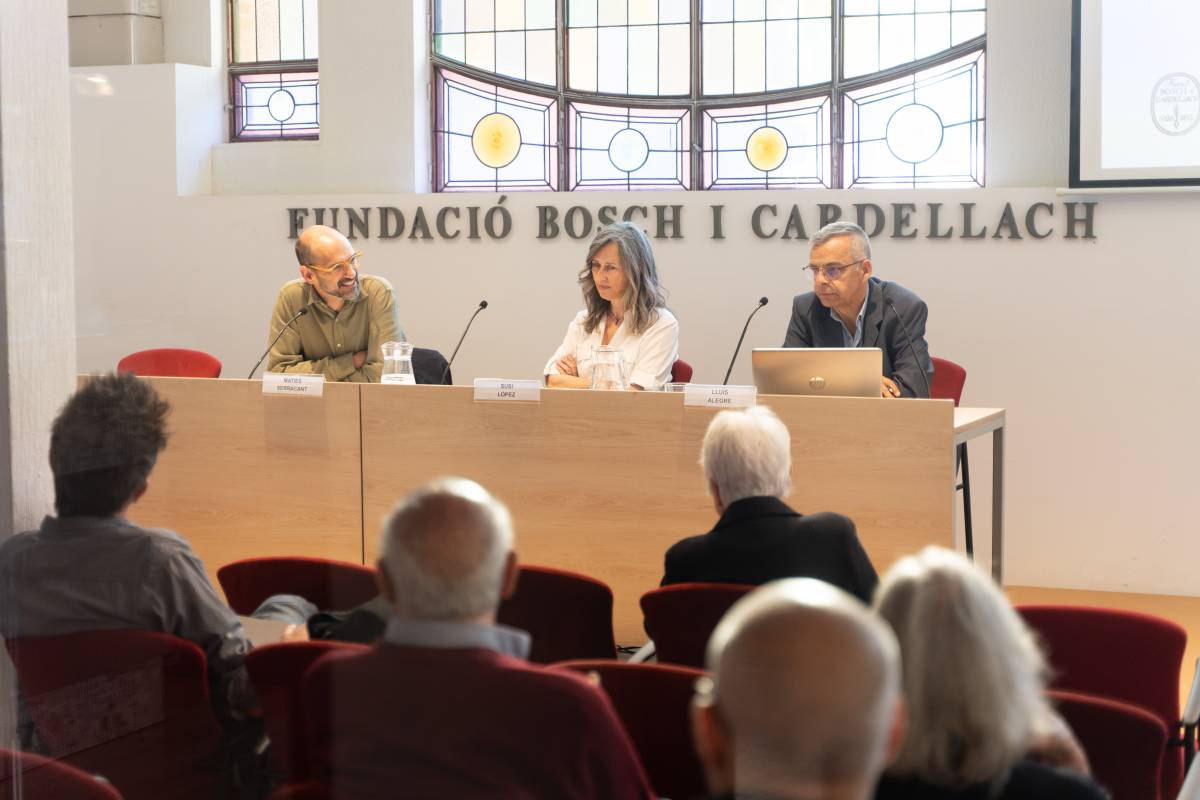 Xerrada a la Fundació Bosch i Cardellach sobre mobilitat, amb Susi López, Lluís Alegre i Maties Serracant - David Chao Xerrada a la Fundació Bosch i Cardellach sobre mobilitat, amb Susi López, Lluís Alegre i Maties Serracant