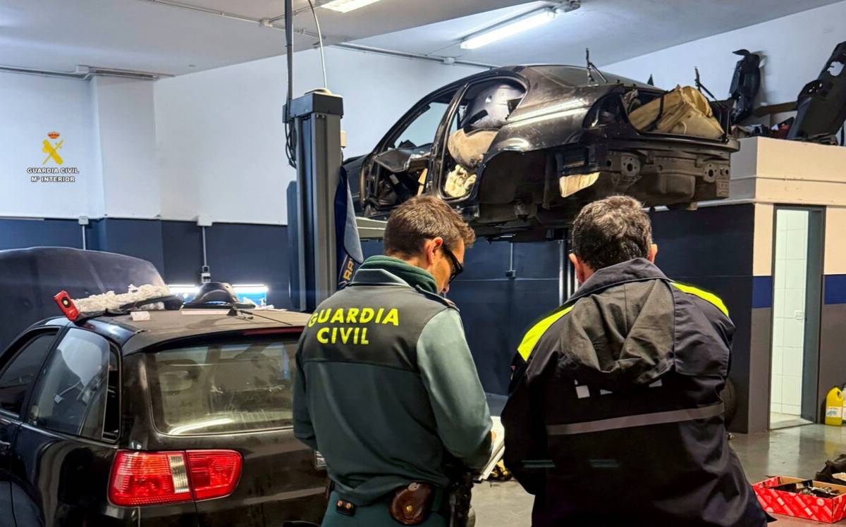 Desmantellat un taller mecànic clandestí al centre de Tortosa