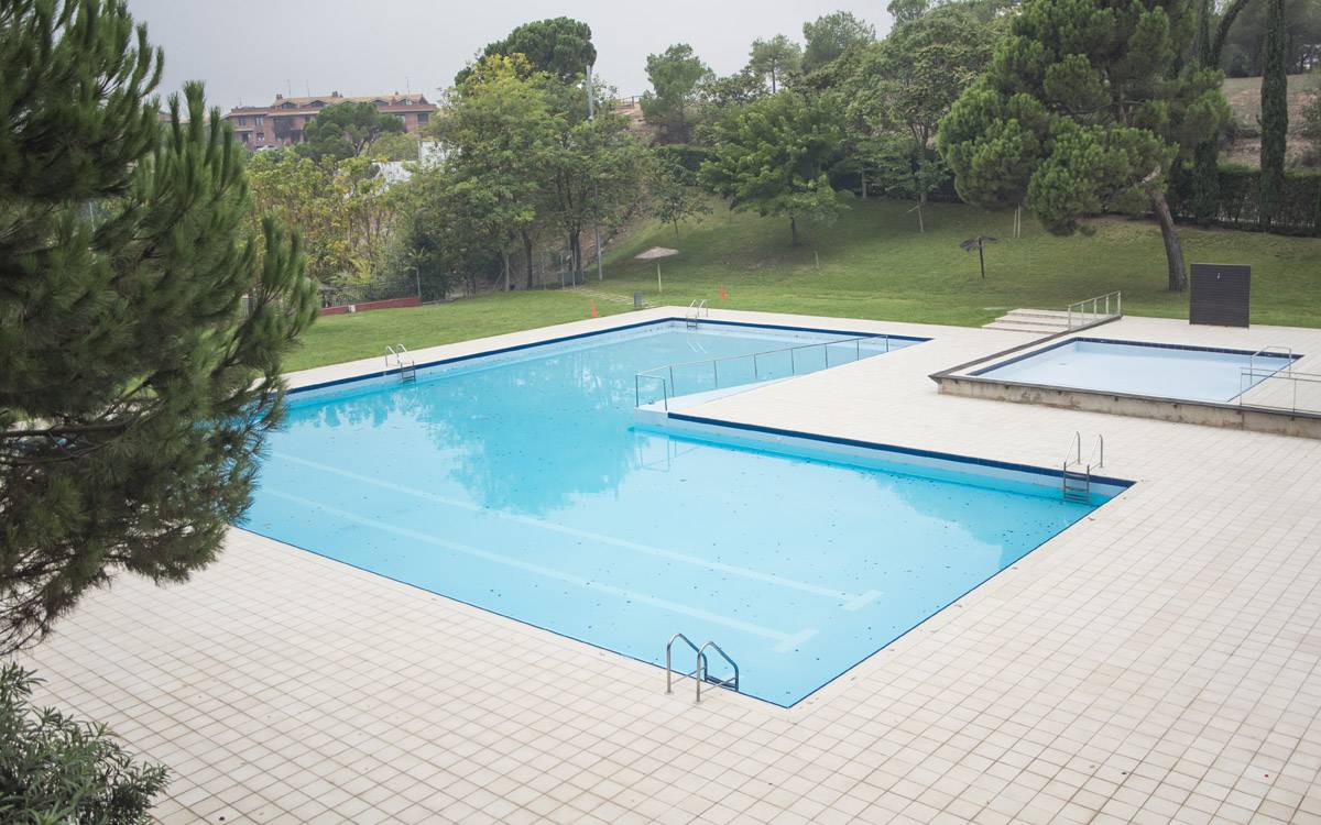 Sant Fruitós encarrega la gestió de les piscines municipals a Aigües de Manresa