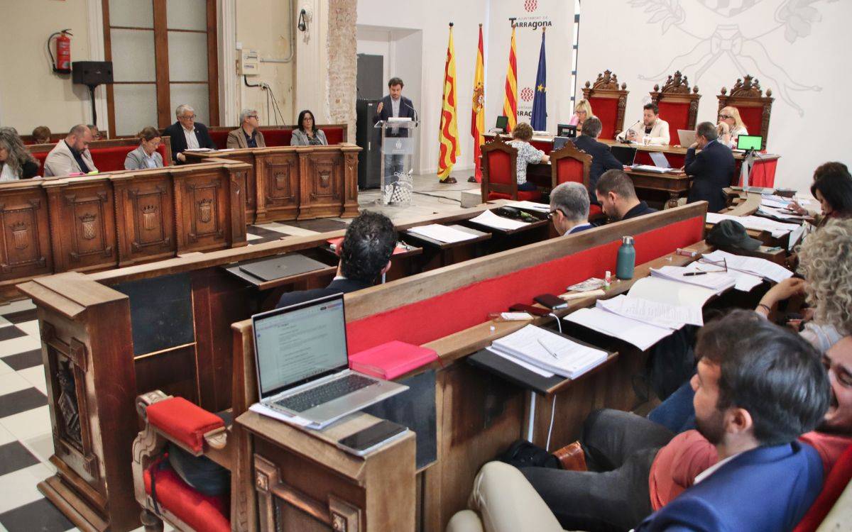 El ple de Tarragona aprova una moció de Junts per expulsar de la ciutat els delinqüents multireincidents