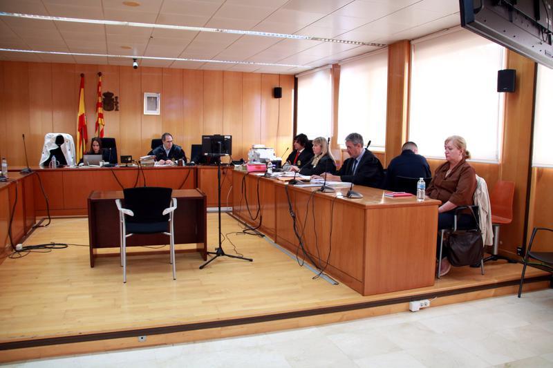 Declarat culpable l'acusat de matar una dona amb 50 ganivetades a Móra la Nova el 2023
