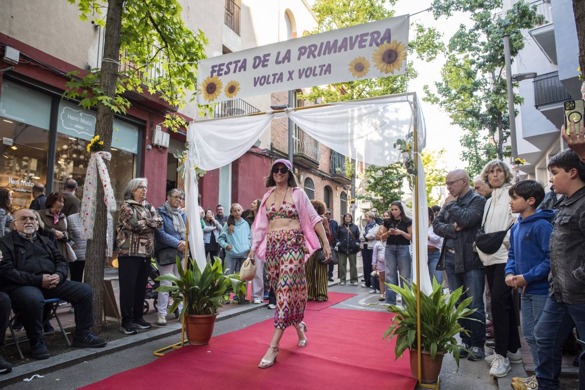 FOTOS | La moda desfila pel carrer Volta a la Fira de la Primavera