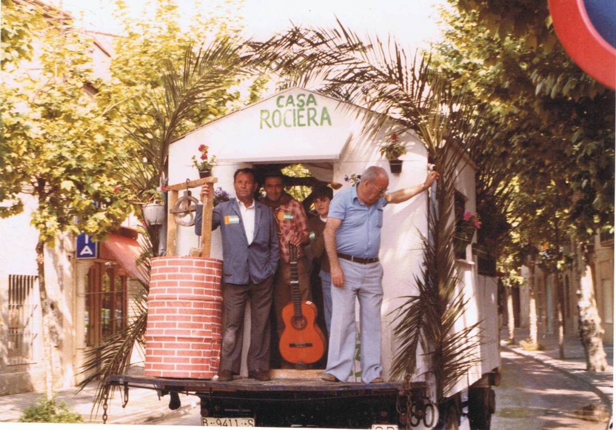 Fotografia històrica de la Romeria dels Ballesteros a Sabadell - CEDIDA (AGRUPACIÓ ANDALUSA SAN SEBASTIÁN DE LOS BALLESTEROS) Fotografia històrica de la Romeria dels Ballesteros a Sabadell