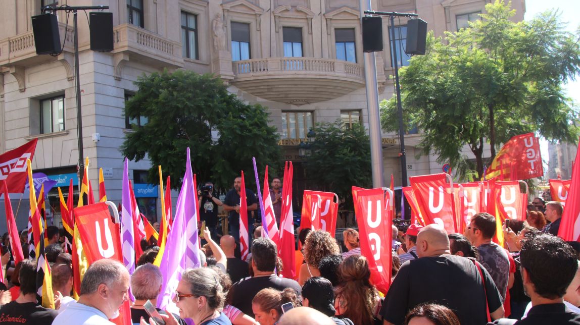 Convoquen una manifestació per demanar els ajuts al transport i l'augment de les pensions