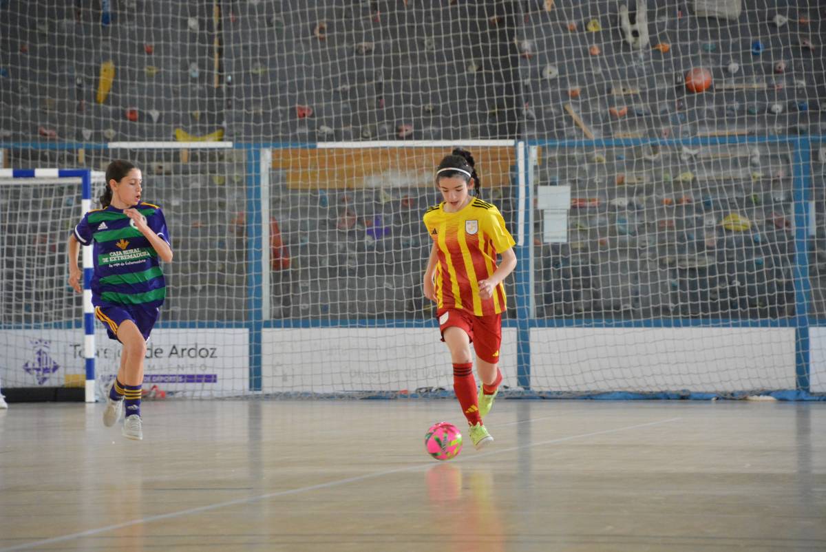 La jugadora del FS Solsona Judit Ruiz Sorribes segella una gran actuació al Campionat d’Espanya sub-12 amb la selecció catalana