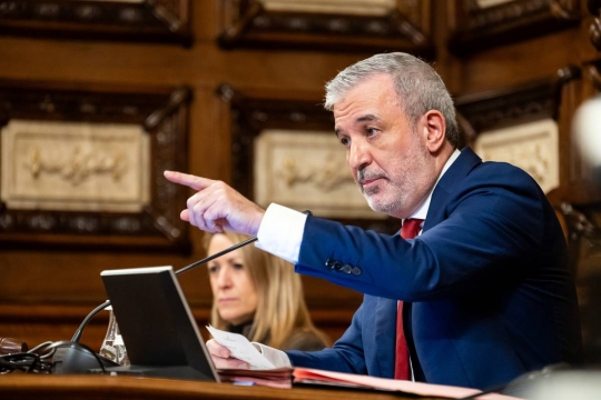 Collboni insta les esquerres a apostar per l'enduriment de penes: «Els barris vulnerables demanen seguretat»