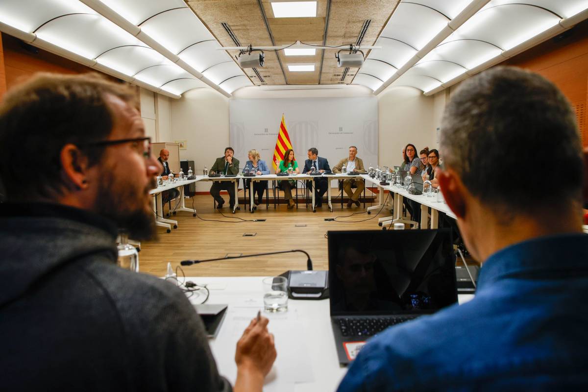 El Govern i els sindicats trenquen el gel i comencen a acostar posicions