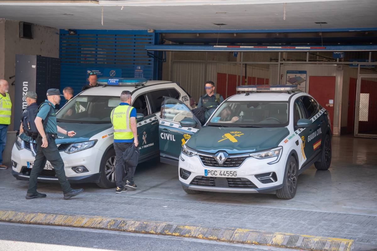 Espectacular operatiu de la Guardia Civil a Terrassa