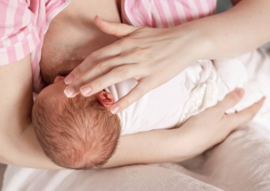 El repte de la lactància després de la reproducció assistida: sis de cada deu mares ho aconsegueix
