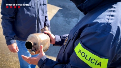 Cop policial als robatoris de catalitzadors de vehicles a Terrassa