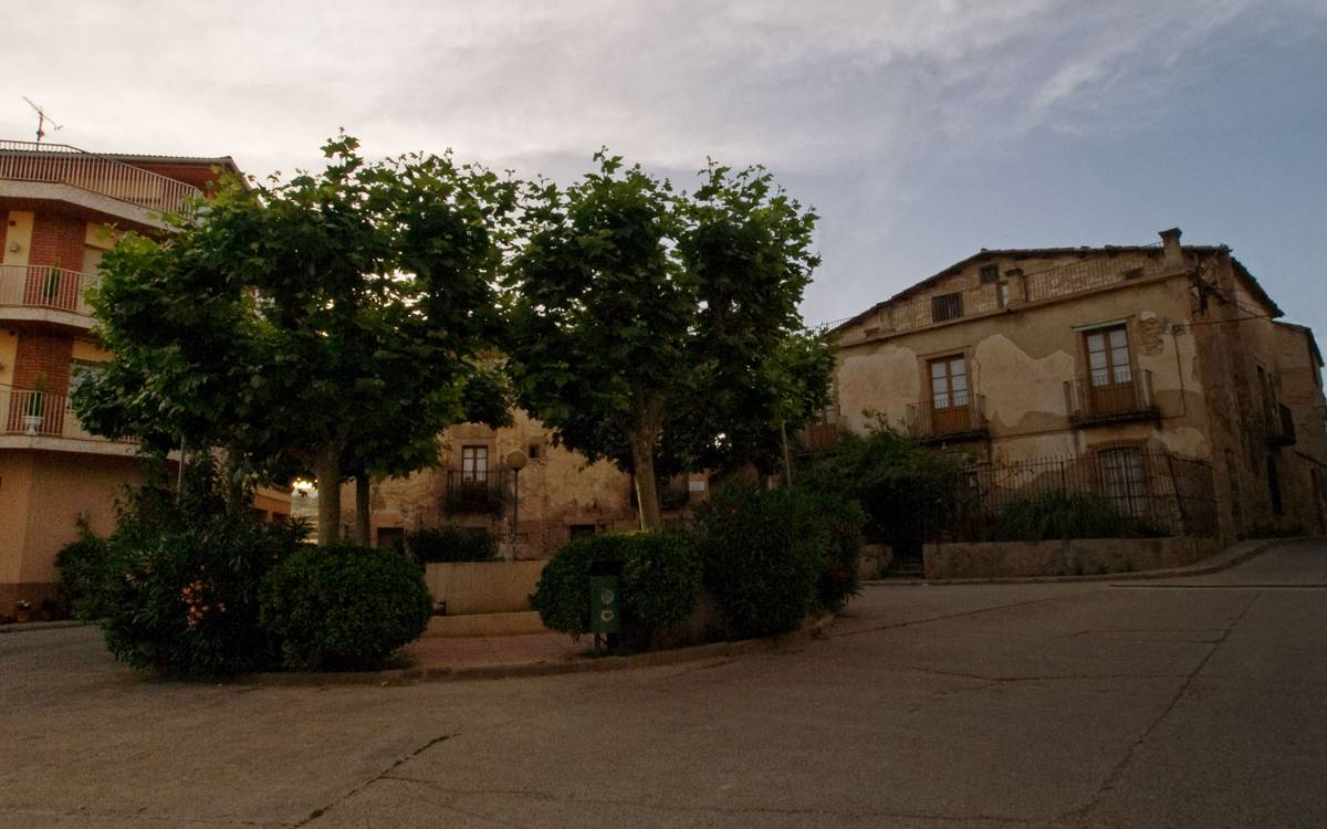 Fonollosa converteix l'«Au maria!» en símbol d'identitat amb nou marxandatge