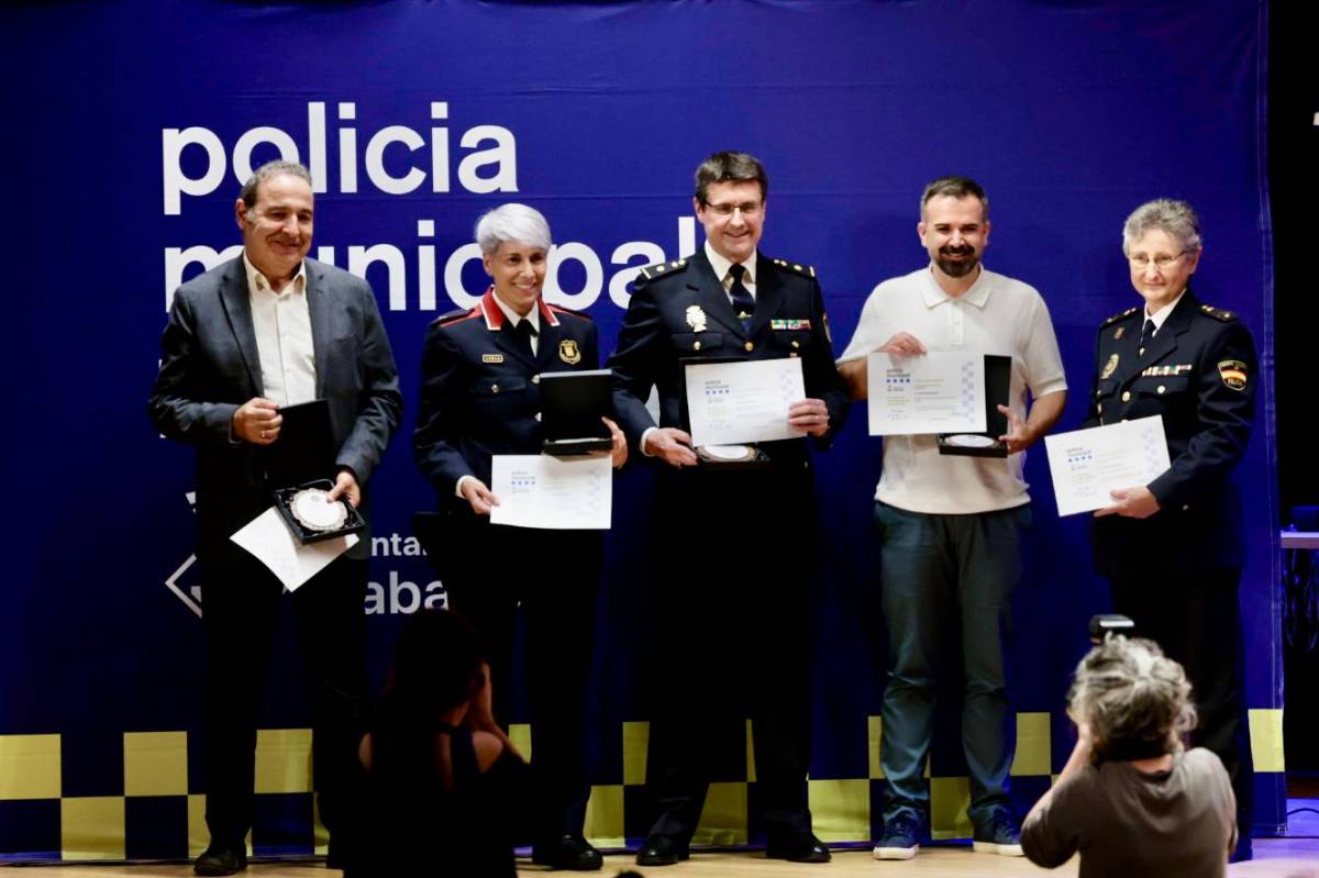 L`acte de la Policia Municipal d`aquest dimecres - Juanma Peláez L`acte de la Policia Municipal d`aquest dimecres