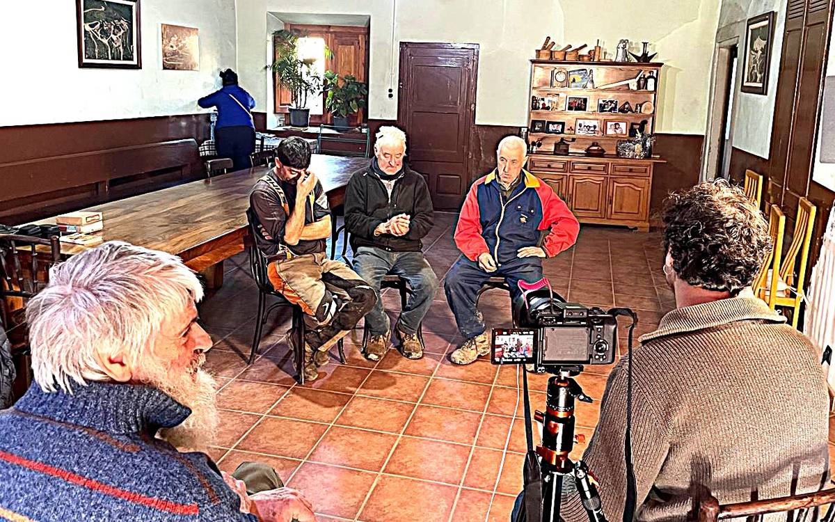 La serra de Castelltallat, protagonista del nou documental de Patrimoni Obert