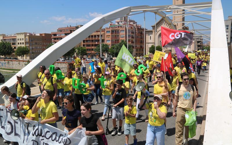La CGT apuja el to contra Educació