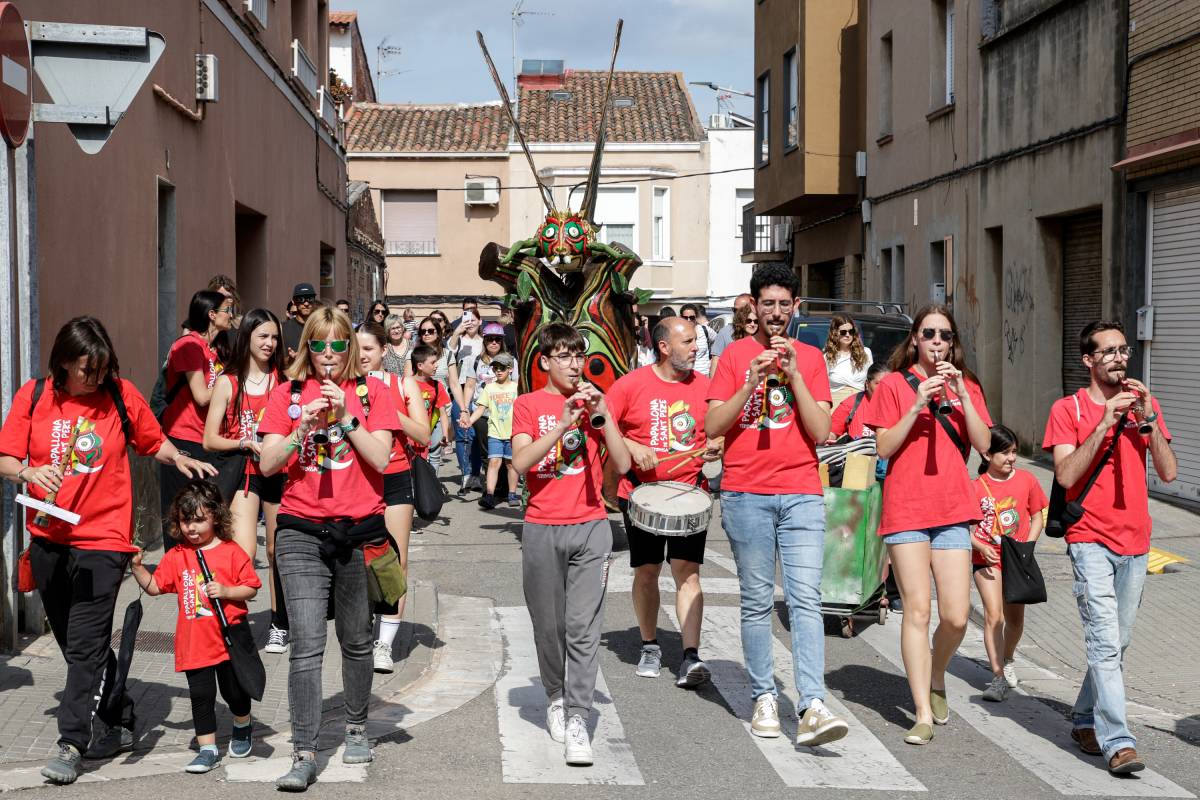 Sant Pere obre el foc de les festes majors de barri