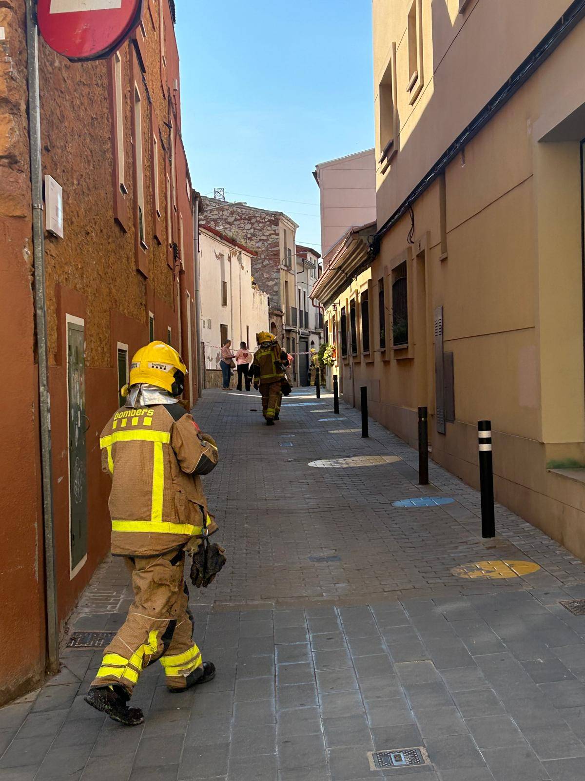Cau un sostre a Castellar - D.S Cau un sostre a Castellar