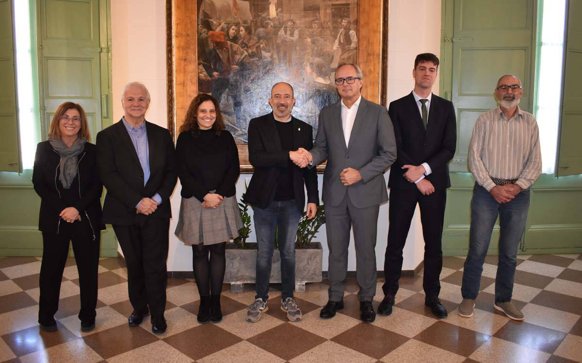 Manresa rep el segell Ciutat que Cuida pel seu compromís amb el benestar social