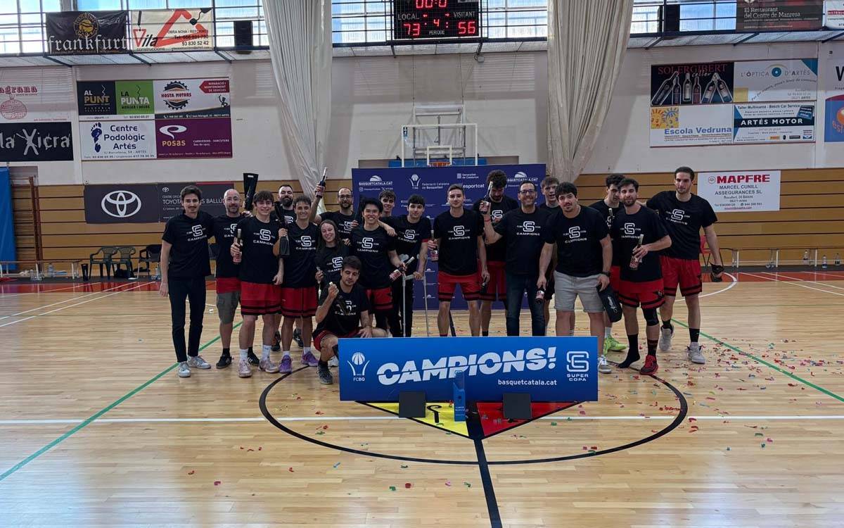 El CB Artés celebra el títol amb una victòria clara contra l'Espanyol