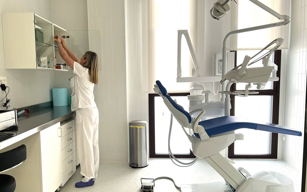L'ICS Catalunya Central amplia el servei públic d'odontologia amb noves endodòncies al territori
