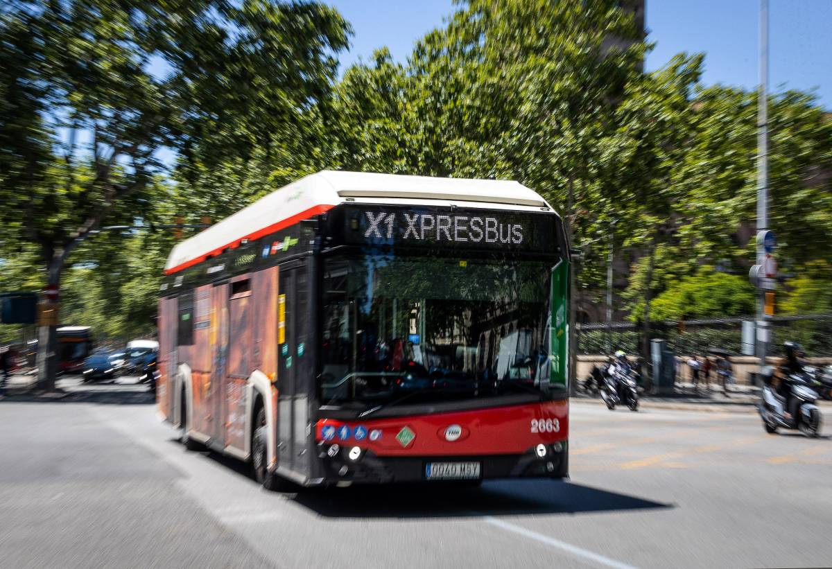 La línia de bus ràpid X1 s'allargarà més enllà de Francesc Macià... i s'estudia fer-ho també per l'altra banda