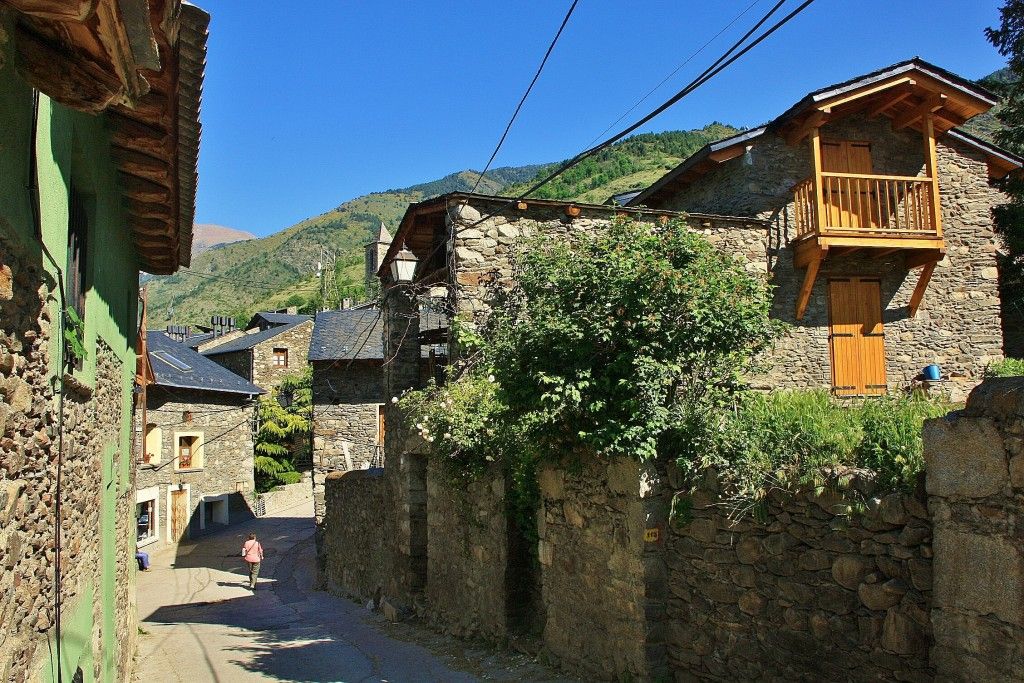 Quin és el poble de Catalunya a més altitud?