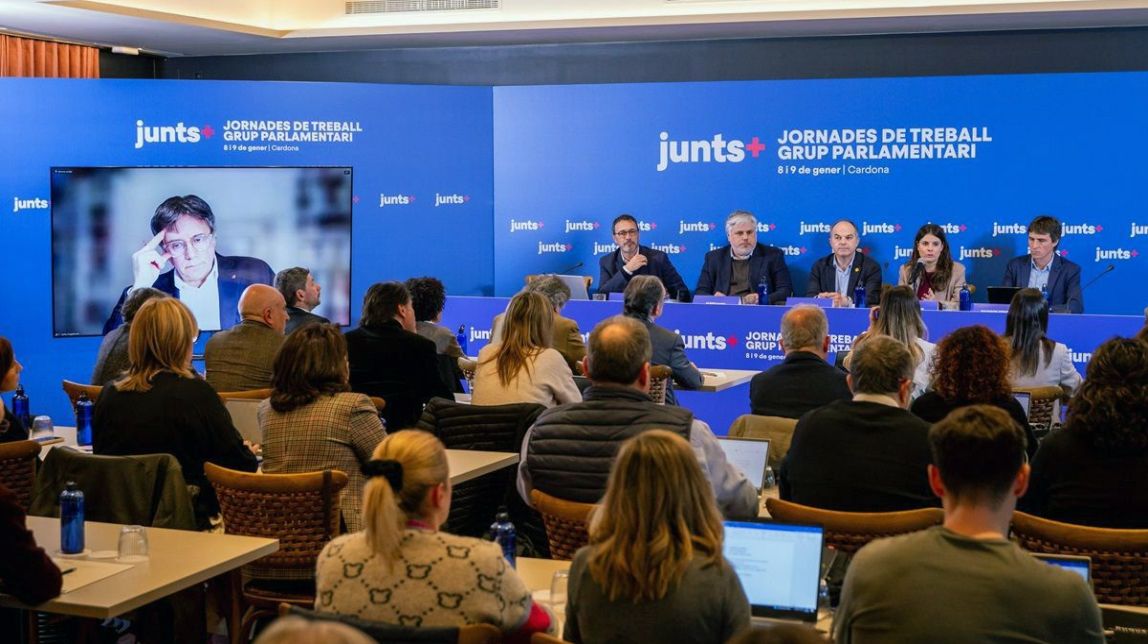 Ofensiva legislativa de Junts davant la «paràlisi» d'Illa